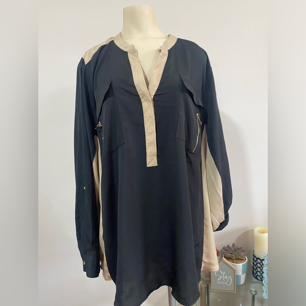 NWOT ..Lane Bryant Blue and Cream Long Sleeve Tunic